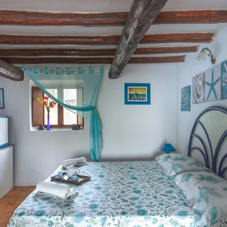 Apartament Strombolicchio Stromboli